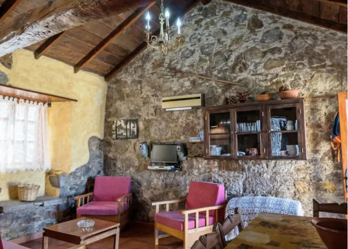 Rural House In The Center Of Gran Canaria 2 Noches Hébergement de vacances *